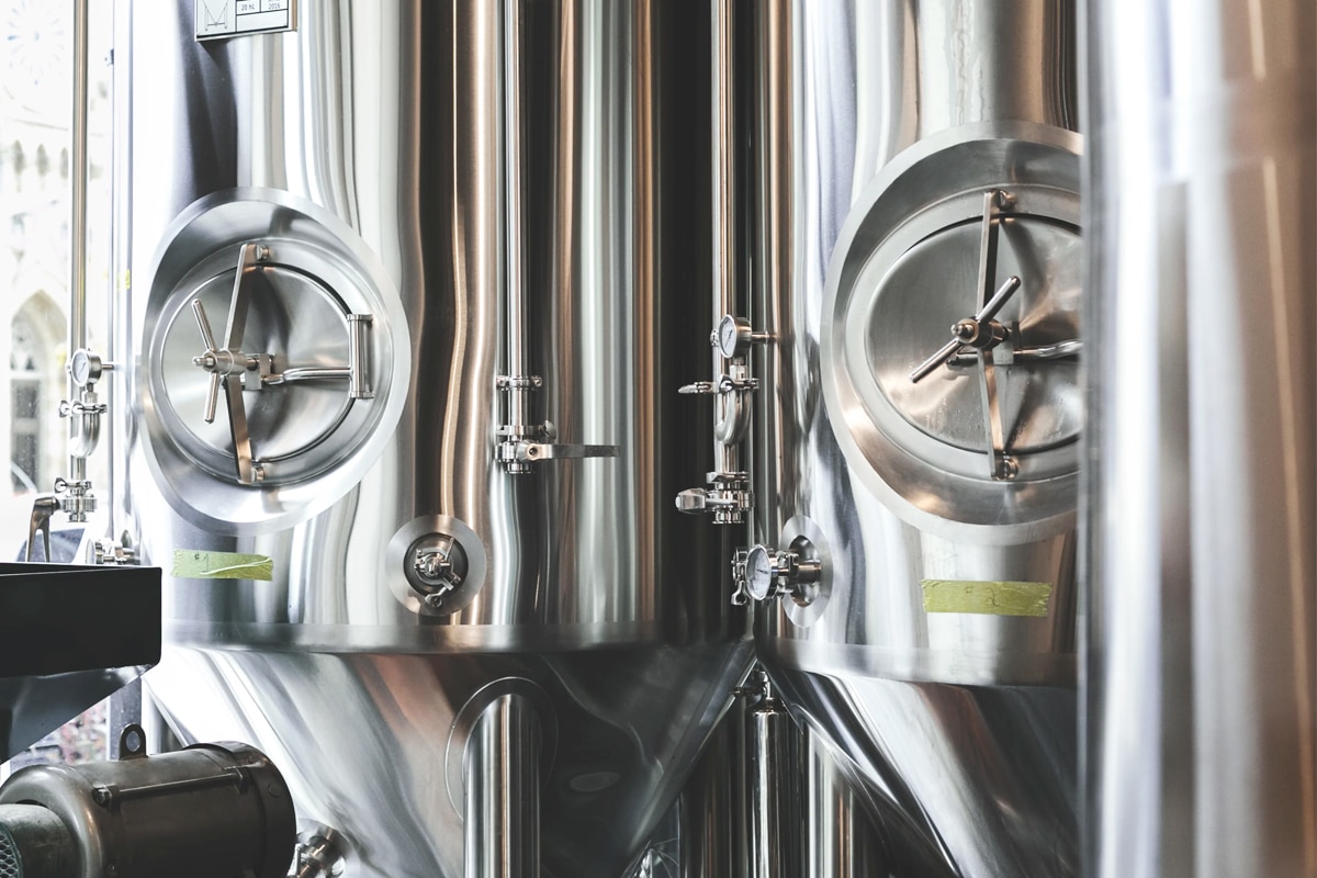 How Do Handle The Buildup of Scale and Mineral Deposits in Brewery Equipment