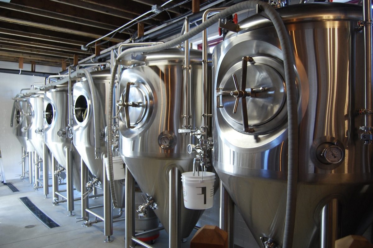 Key Considerations Before Renting Brewery Equipment