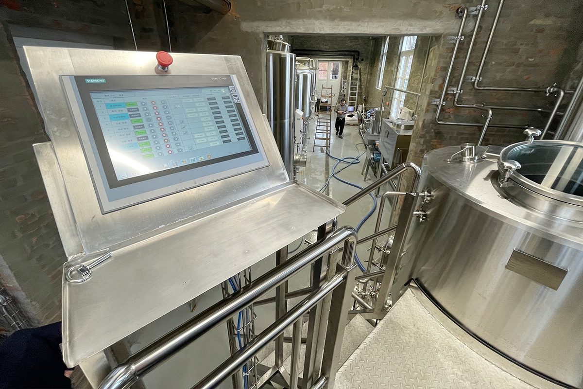 Maintenance of Stainless Steel Brewery Equipment